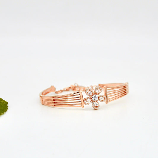 Rose Gold Interlocked Flower Bracelet